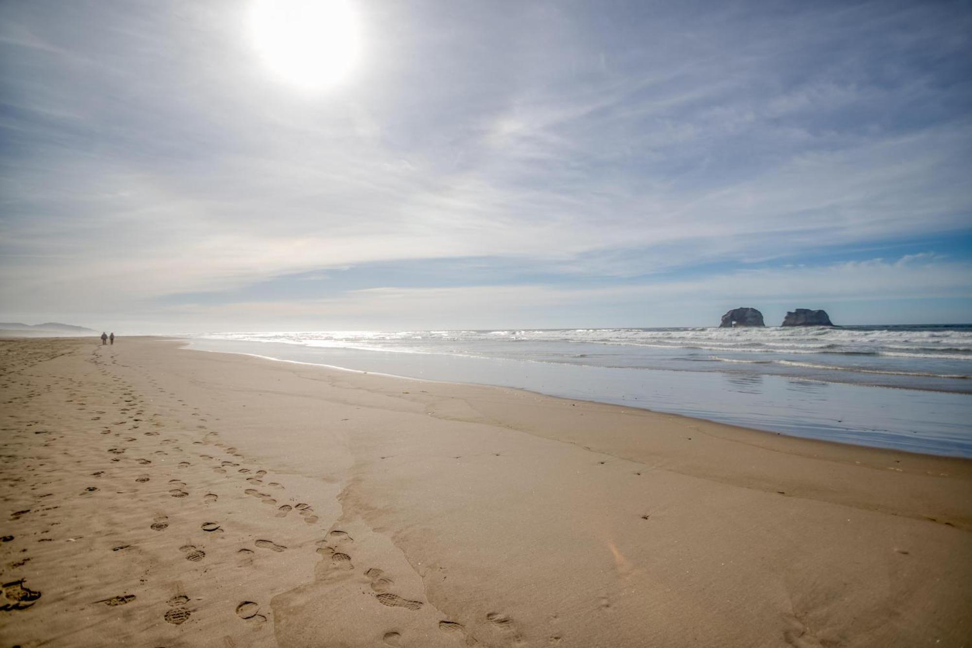 Vila On The Rocks Rockaway Beach Exteriér fotografie