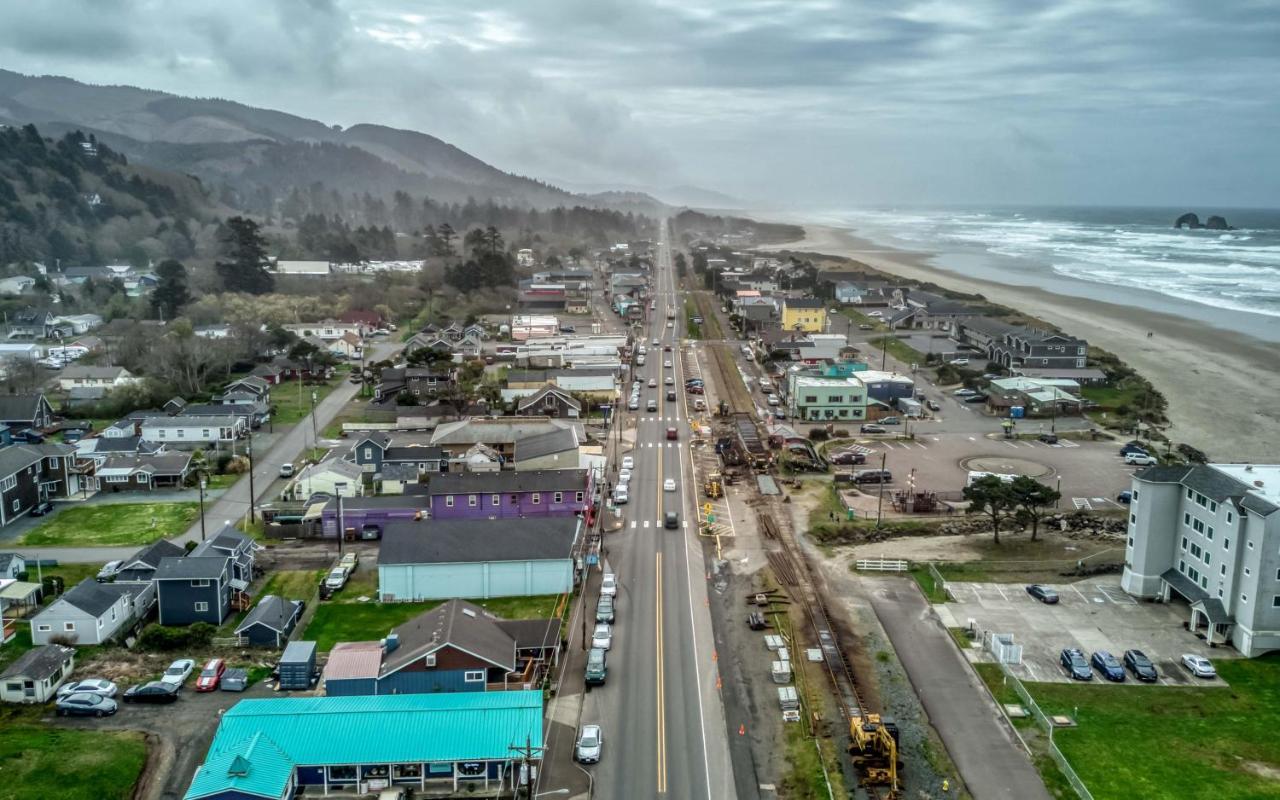 Vila On The Rocks Rockaway Beach Exteriér fotografie